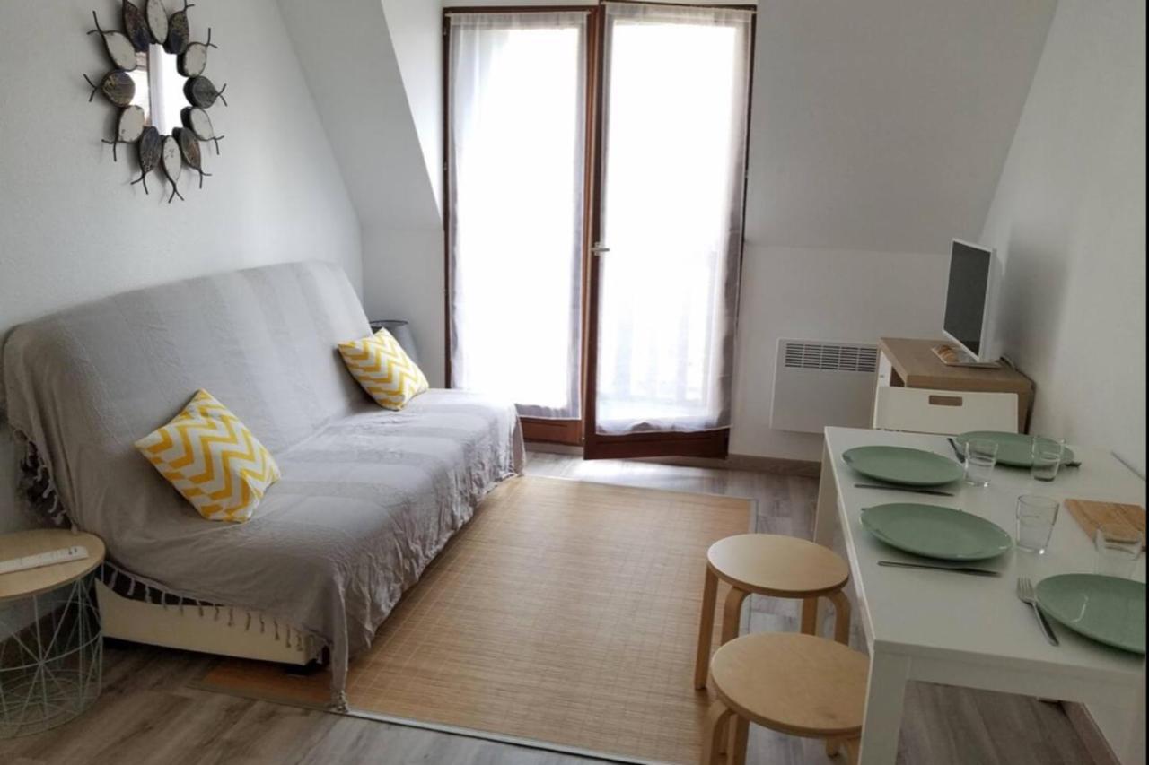 Apt With Balcony At 350 M From The Cabourg