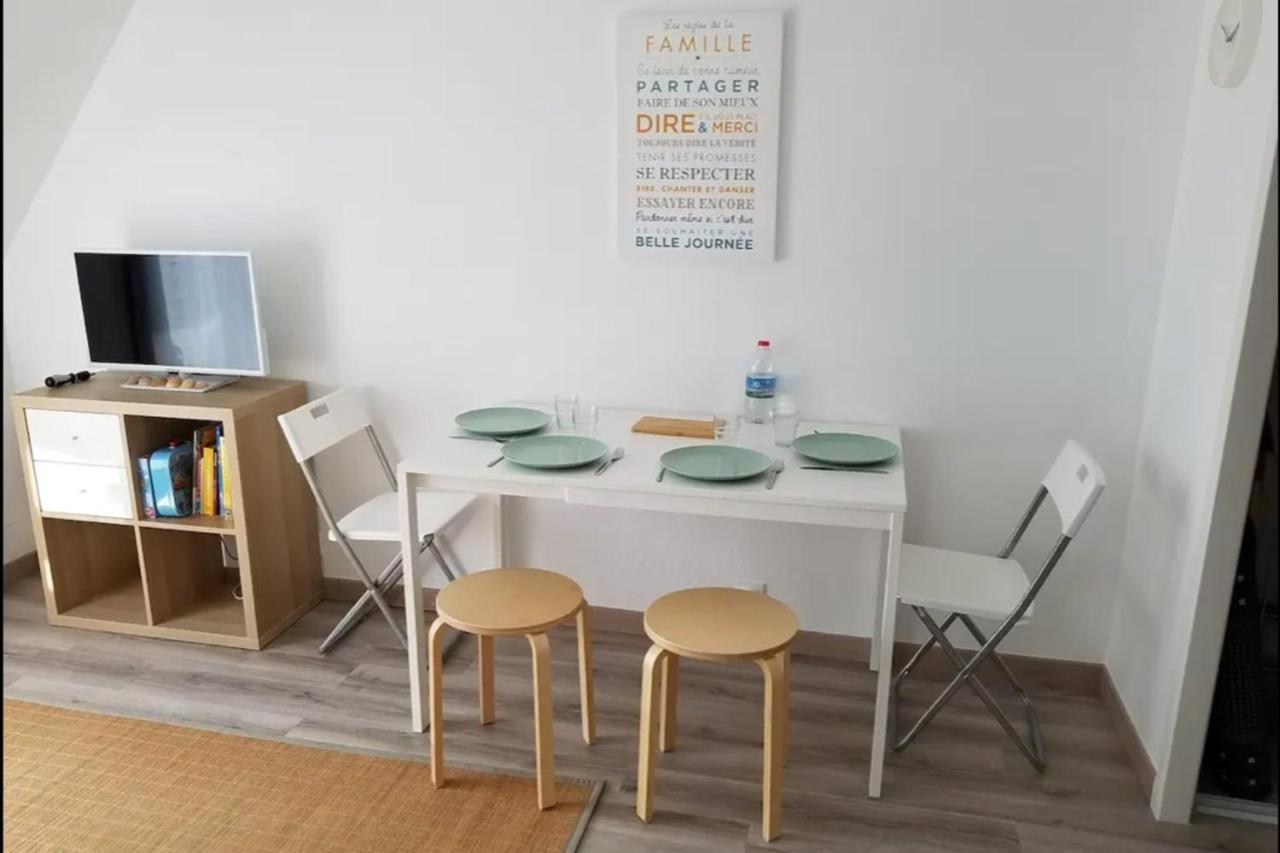 Apartment Apt With Balcony At 350 M From The